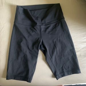 Lululemon Wunder Under 10” Biker Short